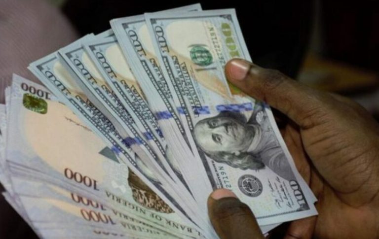 Naira Sinks To 1,800 To Dollar Today, February 20 Exchange