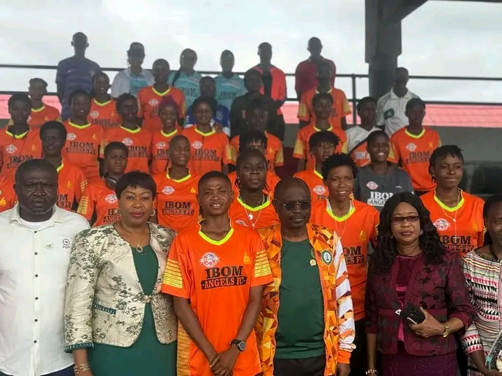 Akwa Ibom Gov receives victorious Ibom Angels, tasks team with sustaining winning momentu