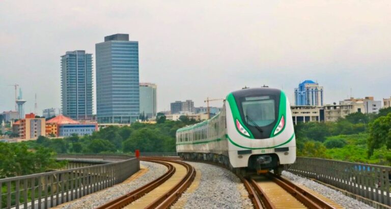 Christmas: Nigerian Govt Announces Free Train Ride For 15 Days |SituationReport|