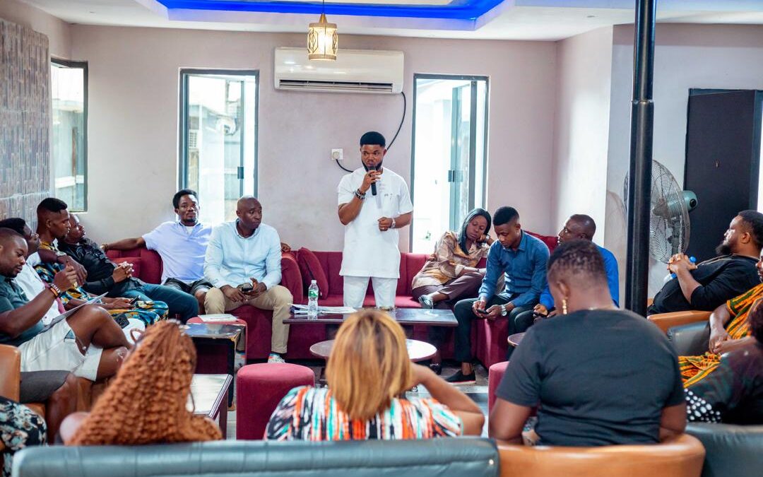 Unique NCI ’04 Alumni Calls For Members’ Cooperation, Supports To Enhance Group’s Growth