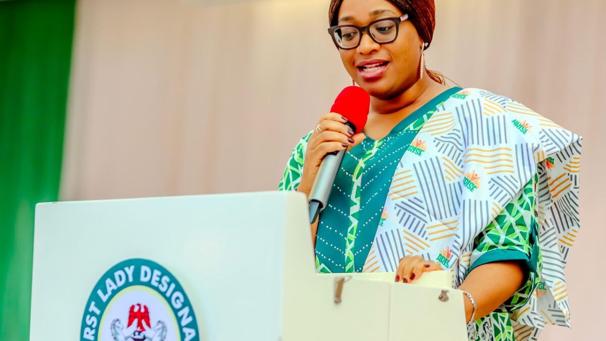 RHI Agric Empowerment: 350 Farmers Receive Starter Packs, Cash In Akwa Ibom