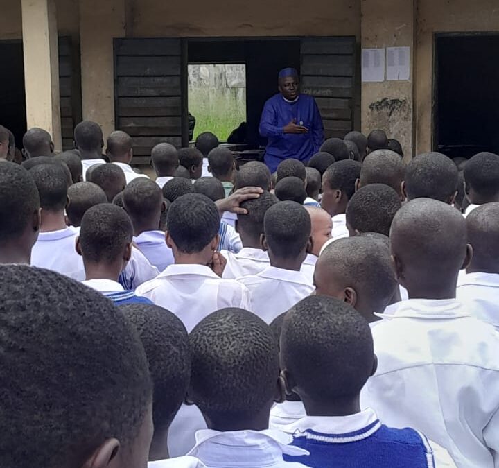 Gov Umo Eno Warns Students Against Cultism, Social Vices