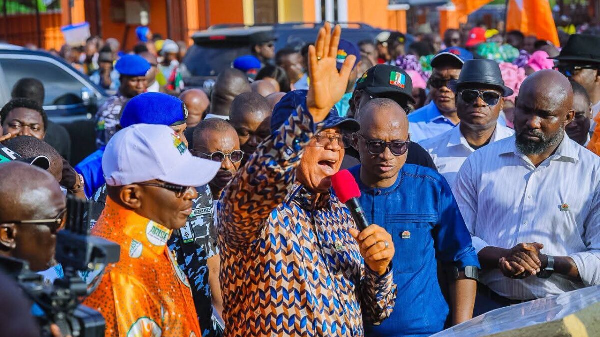 Gov Eno Warns Coastal Highway Opponents, Commissions Model Health Centre In Eket