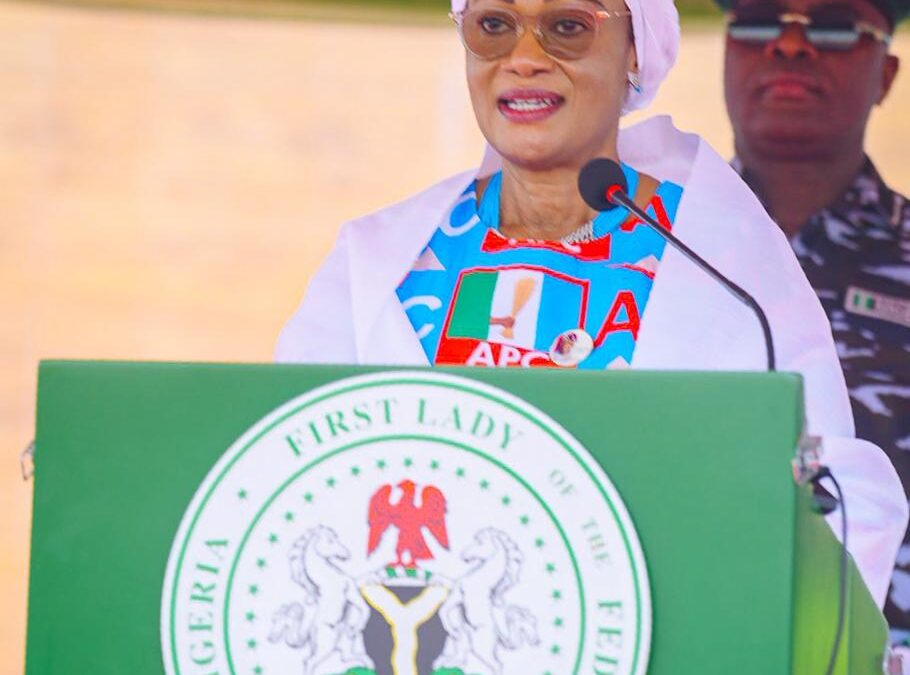 First Lady Remi Tinubu Hails Gov Eno’s Bold Welfare Drive, Unveils Senior Citizens Centre In Akwa Ibom