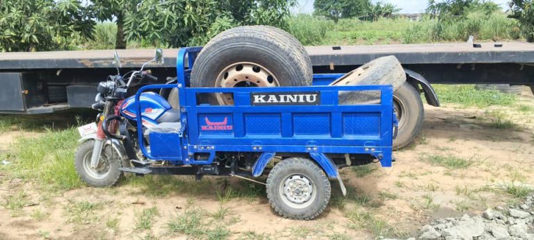 Police In Akwa Ibom Arrest Suspected Vandals From Accidented Truck