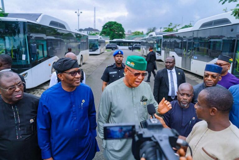 Gov Eno Receives First Batch Of CNG Buses