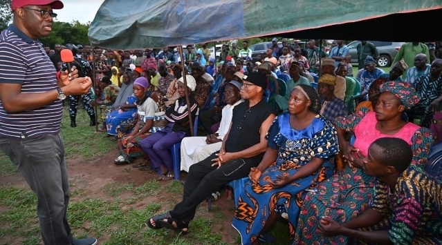 Gov Makinde Receives Rescued Oriire Pupils, Teachers, Assures Them Of Support